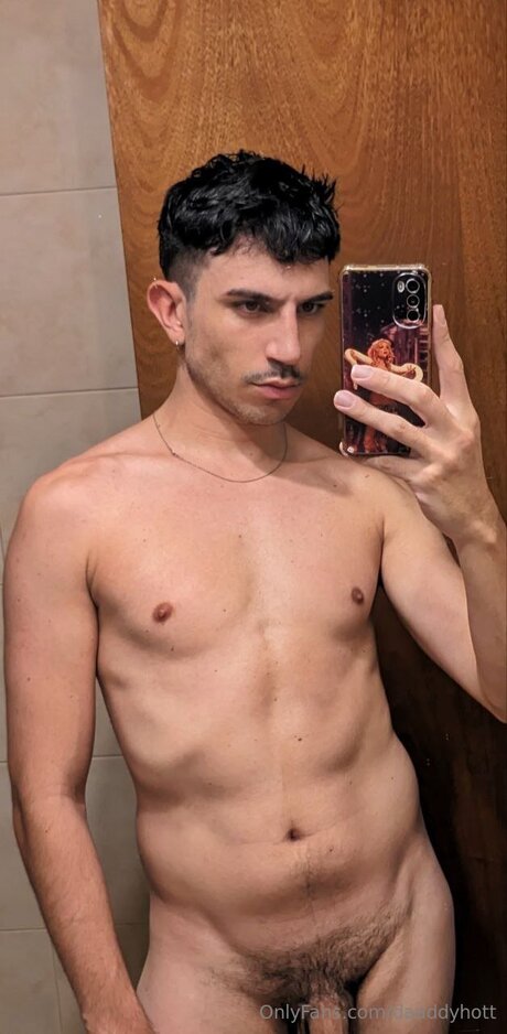 Daaddyhott 美しいモデル 画像