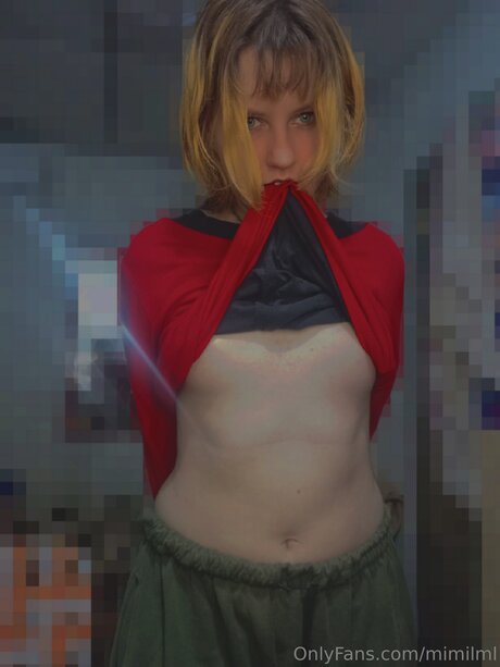 Mimilml エロティックなモデル 写真
