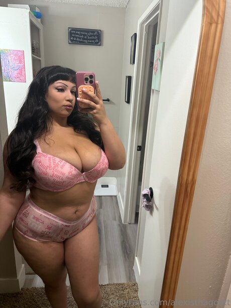 Alexisthagoatt 素敵な女優 写真