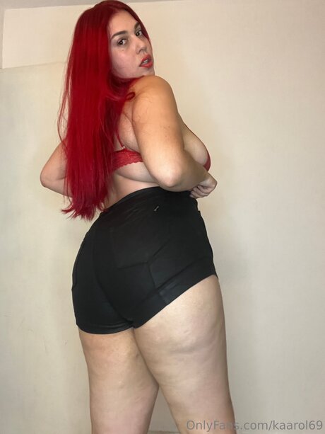 Kaarol69 エロティック女優 画像