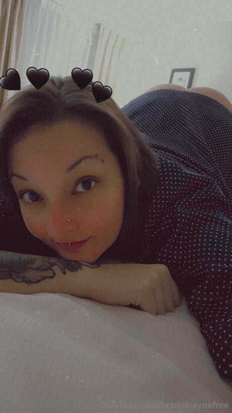 Bobbiejaynefree ポルノスター 裸 画像
