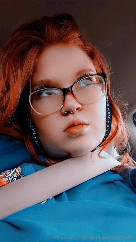 Stephanienlgeorge 無料のポルノスター 写真