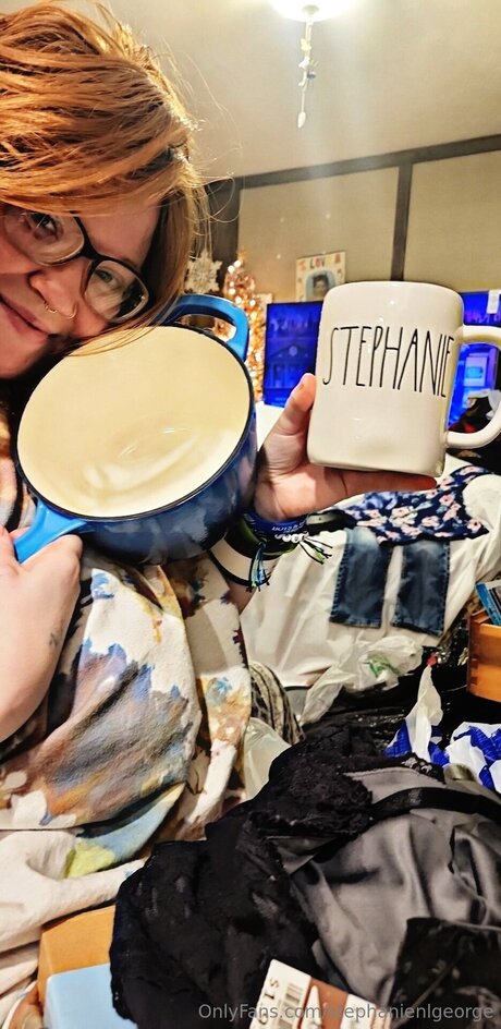 Stephanienlgeorge ポルノスター ヌード 写真