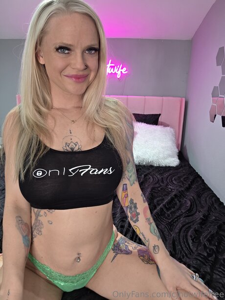 Cjhotwifefree ヌードのポルノスター ギャラリー