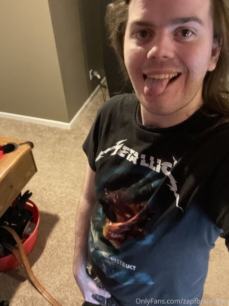 Zbrannigan420 top profile image