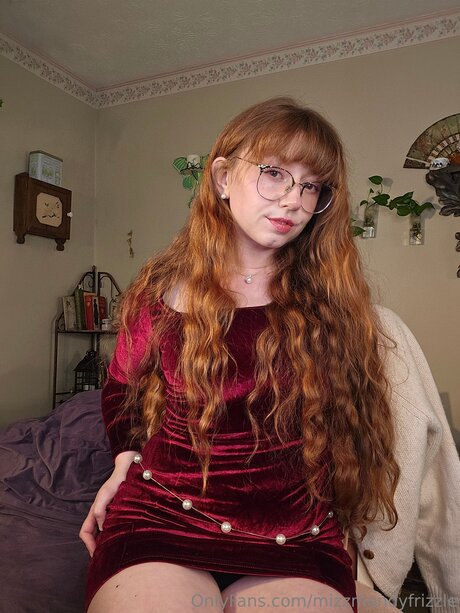 Mizzmandyfrizzle かわいいポルノスター 写真