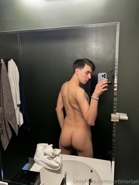 Corbinorion セックスモデル 写真