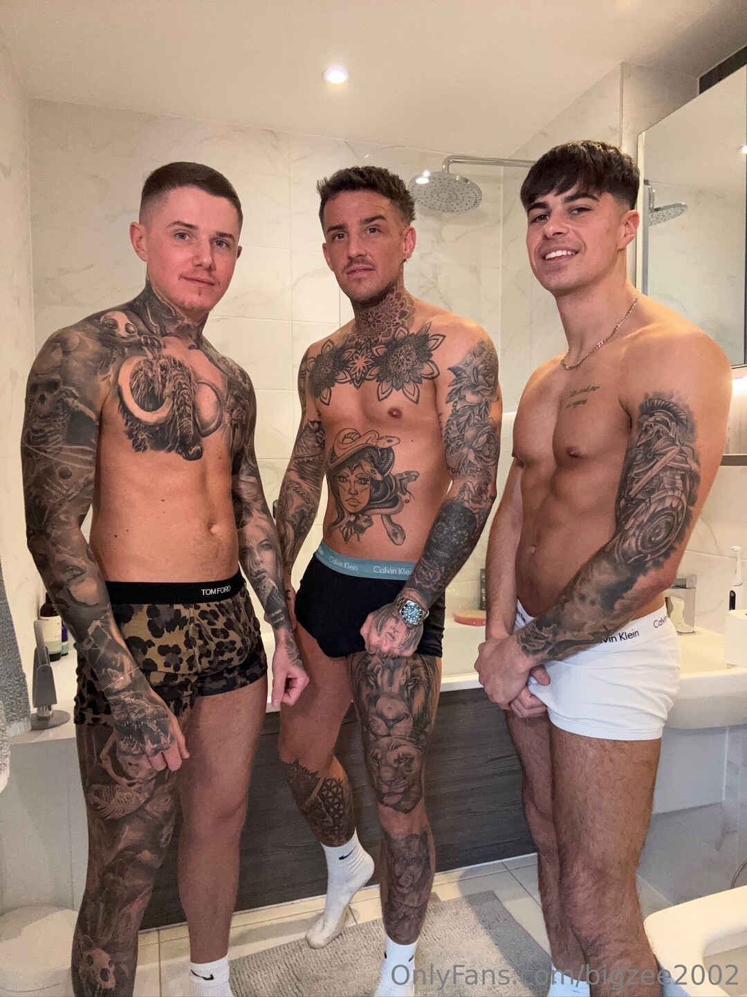 Bigzee2002 ポルノモデル 写真