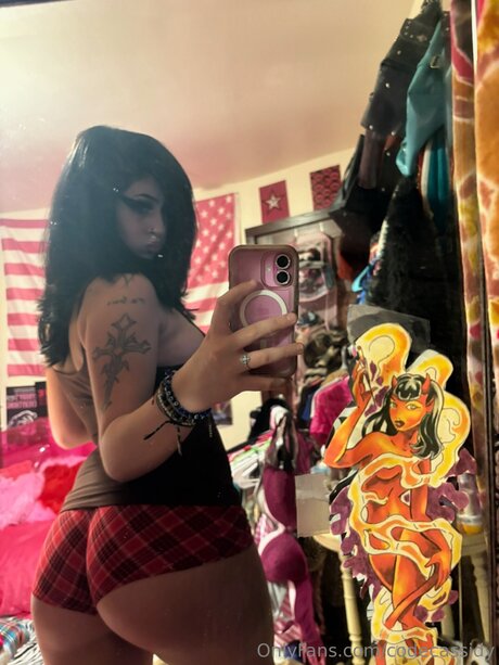 Codecassidy 素敵な女優 写真