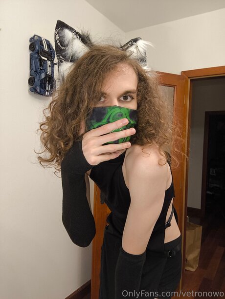 Vetronowo ホットなポルノスター 写真