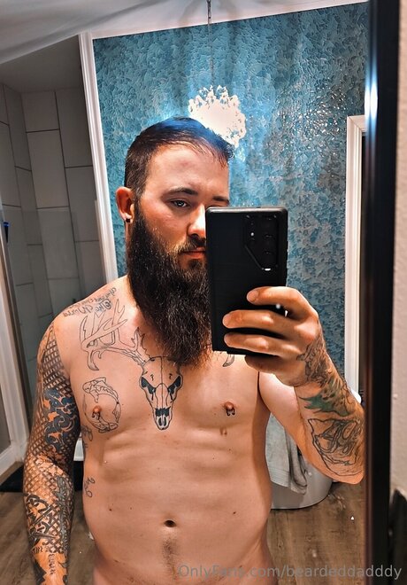 Beardeddadddy 美しいポルノスター 写真