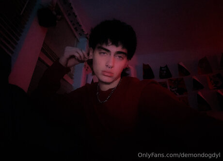 Demondogdyl ポルノスター 素敵 写真