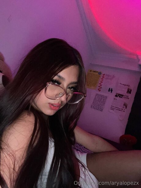 Aryalopezx HD女優 写真