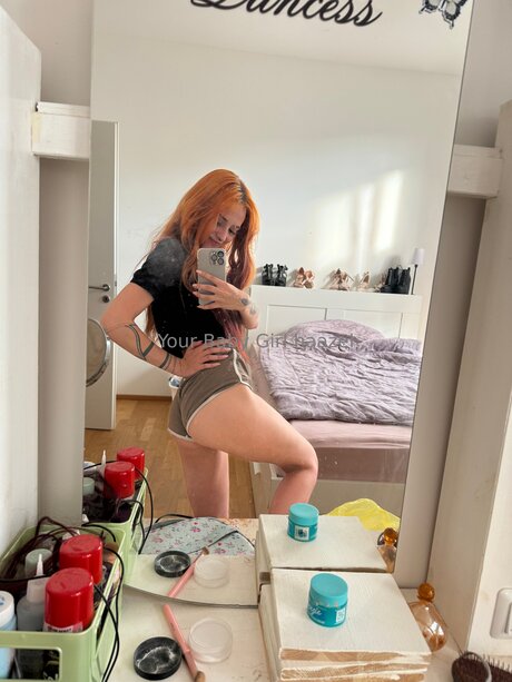 Lisaahaazel 独占女優 写真