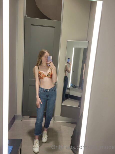 Thebunnyiris セックス女優 画像