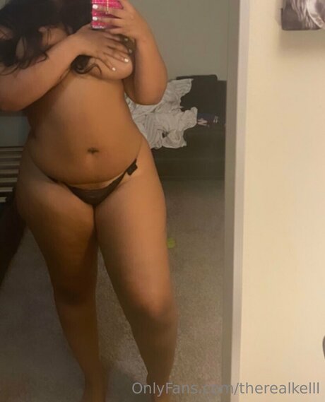 Therealkelll セックスモデル 写真