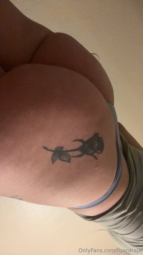 Lizardraja スター xxx 写真