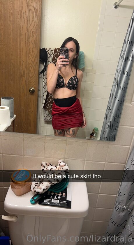 Lizardraja セックスモデル 写真