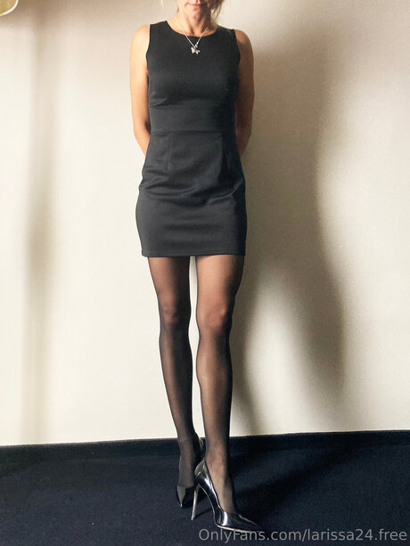 Larissa24 Free ポルノスター セクシー 写真