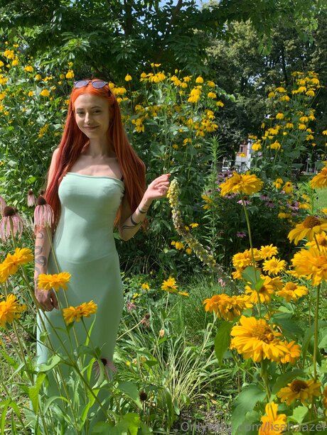 Lisahaazel 可愛いモデル 写真