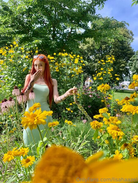 Lisahaazel 完璧なポルノスター 写真