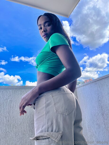 Hellen Ebony 美しいスター 写真
