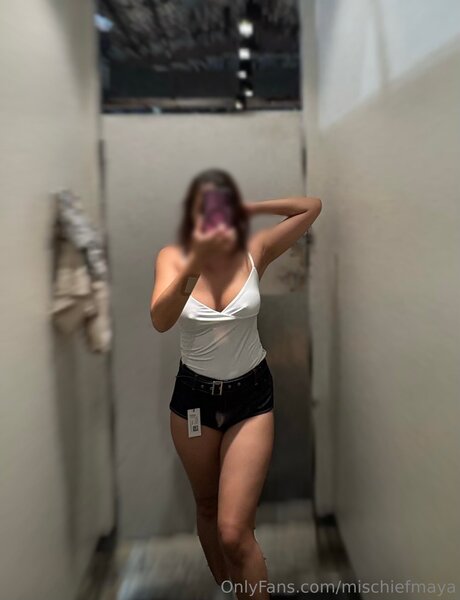 Mischiefmaya セックスポルノスター 画像