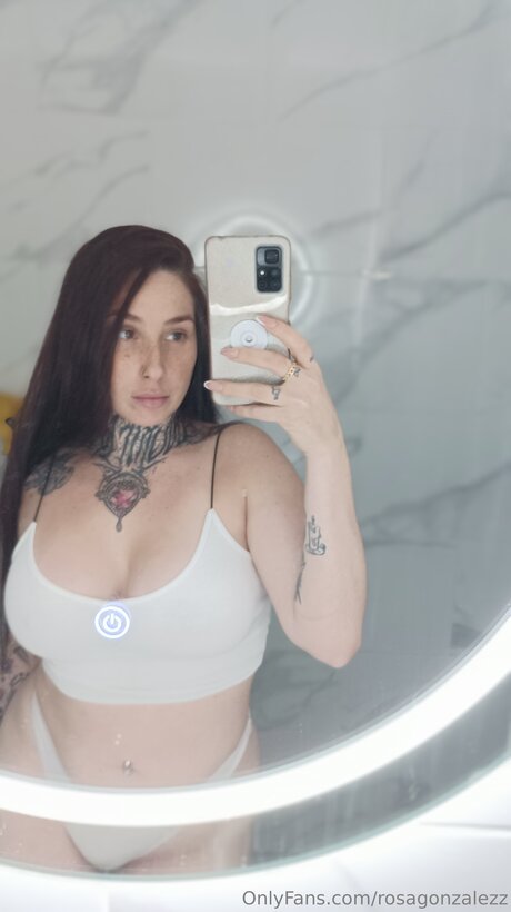 Rosagonzalezz セックススター 写真