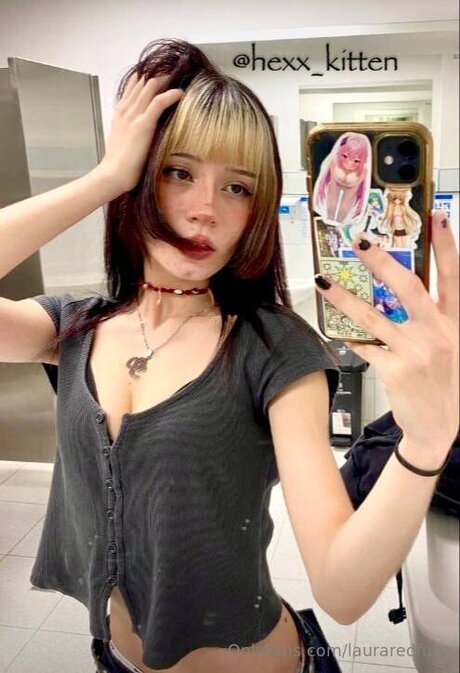 Lauraredfury ポルノスター ホット 写真