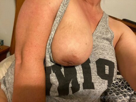 Love N Lace ポルノスター 無料 写真