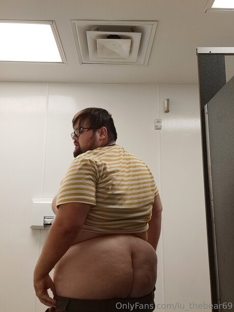 Lu Thebear69 エロティックなモデル 画像