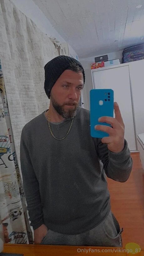 Vikingo 87 裸のポルノスター 写真