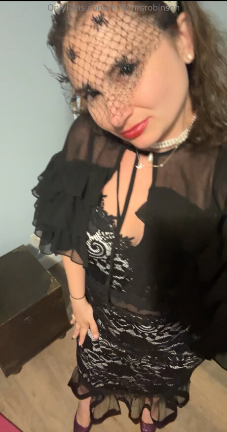 Miflymrsrobinson 女優 画像