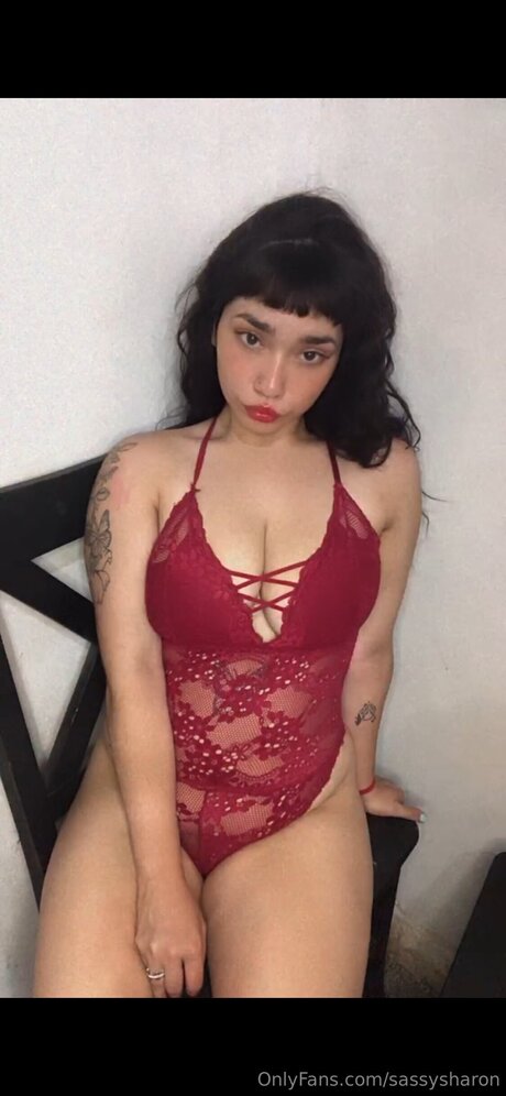 Sassysharon ポルノ女優 写真