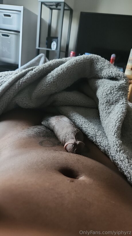 Yiphyrz 高品質女優 写真