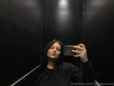 Riveraemmaa 美しいポルノスター 写真