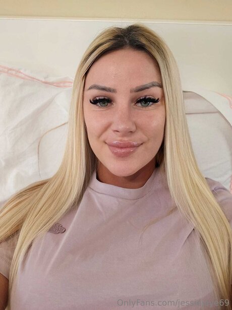 Jessiejaye69 エロティックなスター 写真