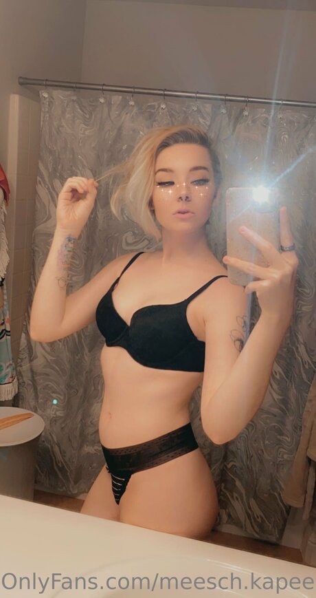Meesch Kapeesh かわいいスター 写真