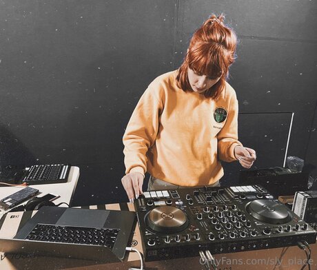 Redsunx ホットなスター アーカイブ