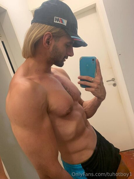 Tuhotboy1 ポルノスター エロティック 写真