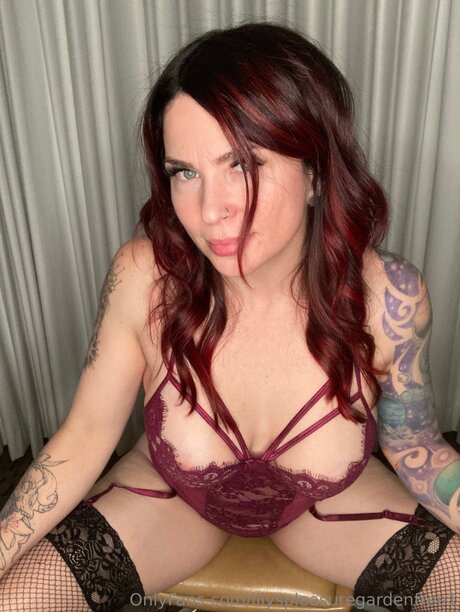 Lilyspleasuregardenfree1 完璧な女優 写真
