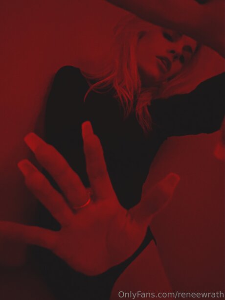 Reneewrath アダルトスター 写真
