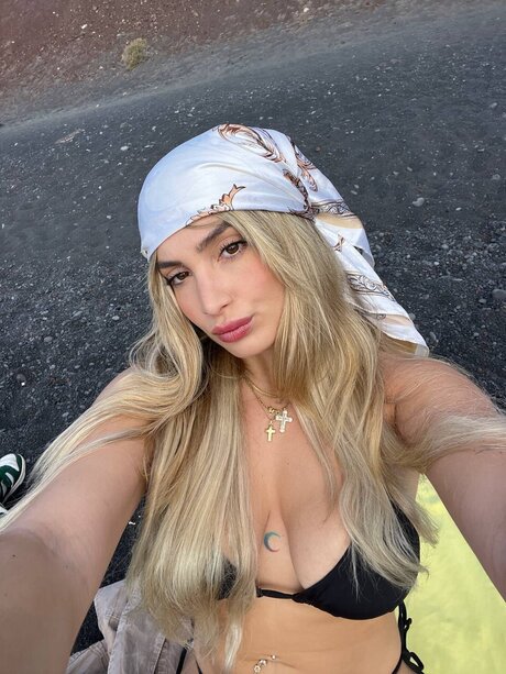 Itssschloeee セックスモデル アーカイブ