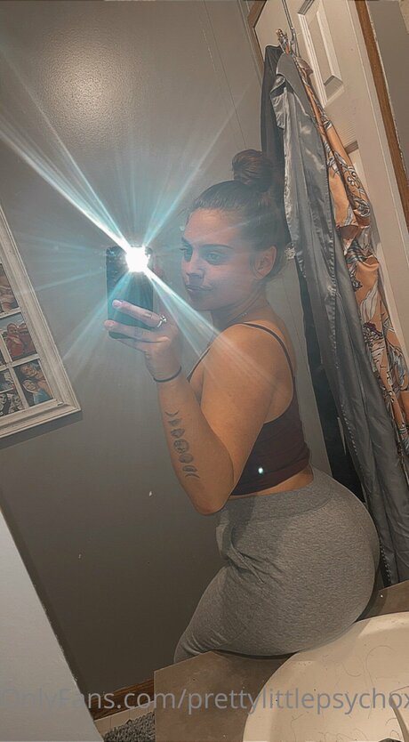 Prettylittlepsychoxoxo トップモデル 写真