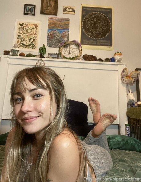 Piperscutefeet セックス女優 画像
