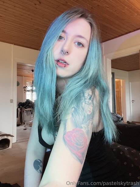 SKY VICTORIA セックスポルノスター 写真