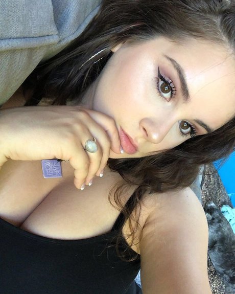 Miranda Douty セクシーなスター アーカイブ
