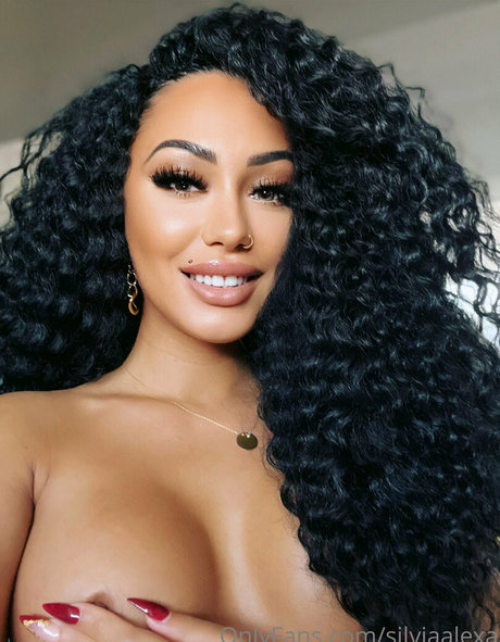 silviaalexa セクシーなポルノスター 写真