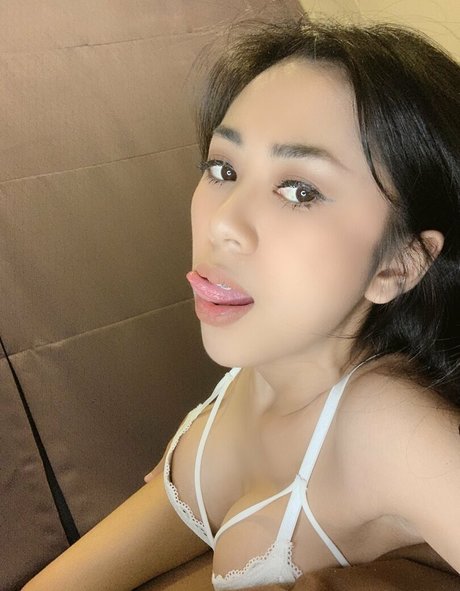 PrettyLiu xxxモデル 画像