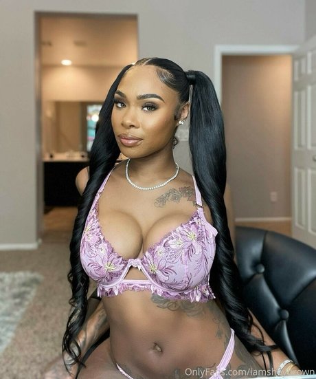 Shay brown 高品質のポルノスター 写真